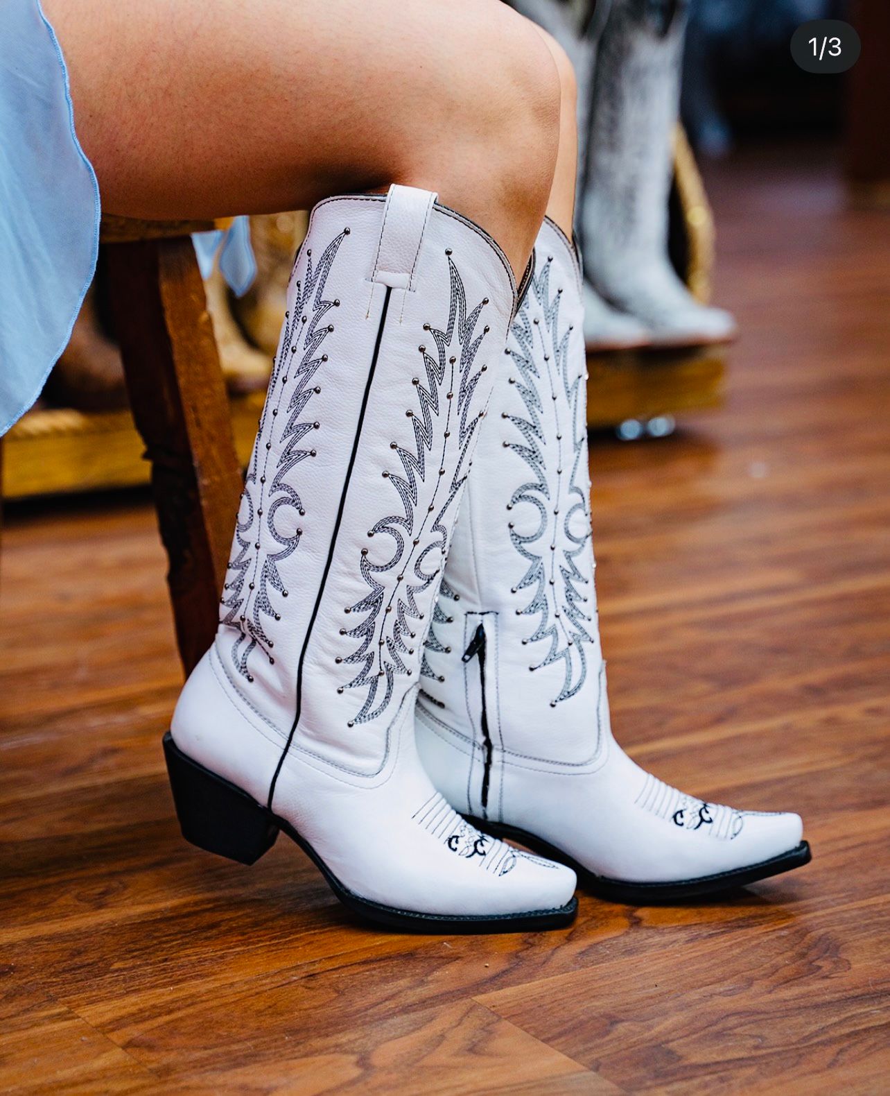 WHITE CHEROKEE - COWGIRL BOOTS
