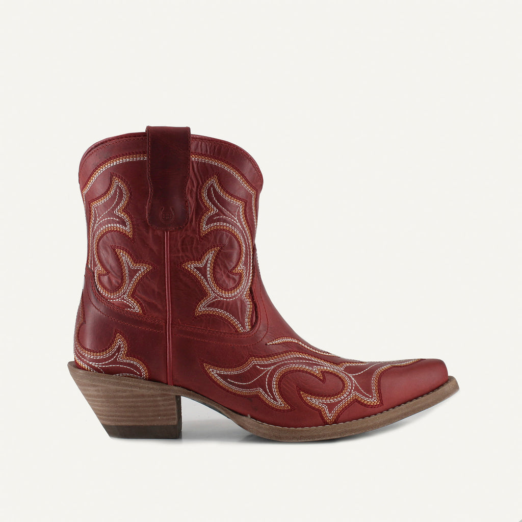 REGINA RED - Leather Cowgirl Boots - Classic Western Elegance & Comfort