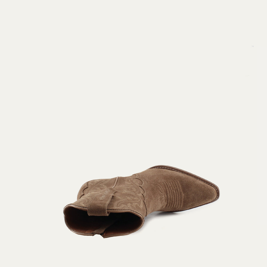 BROOKE CAMEL - Leather Cowgirl Boots - Stylish Western Footwear & Comfort