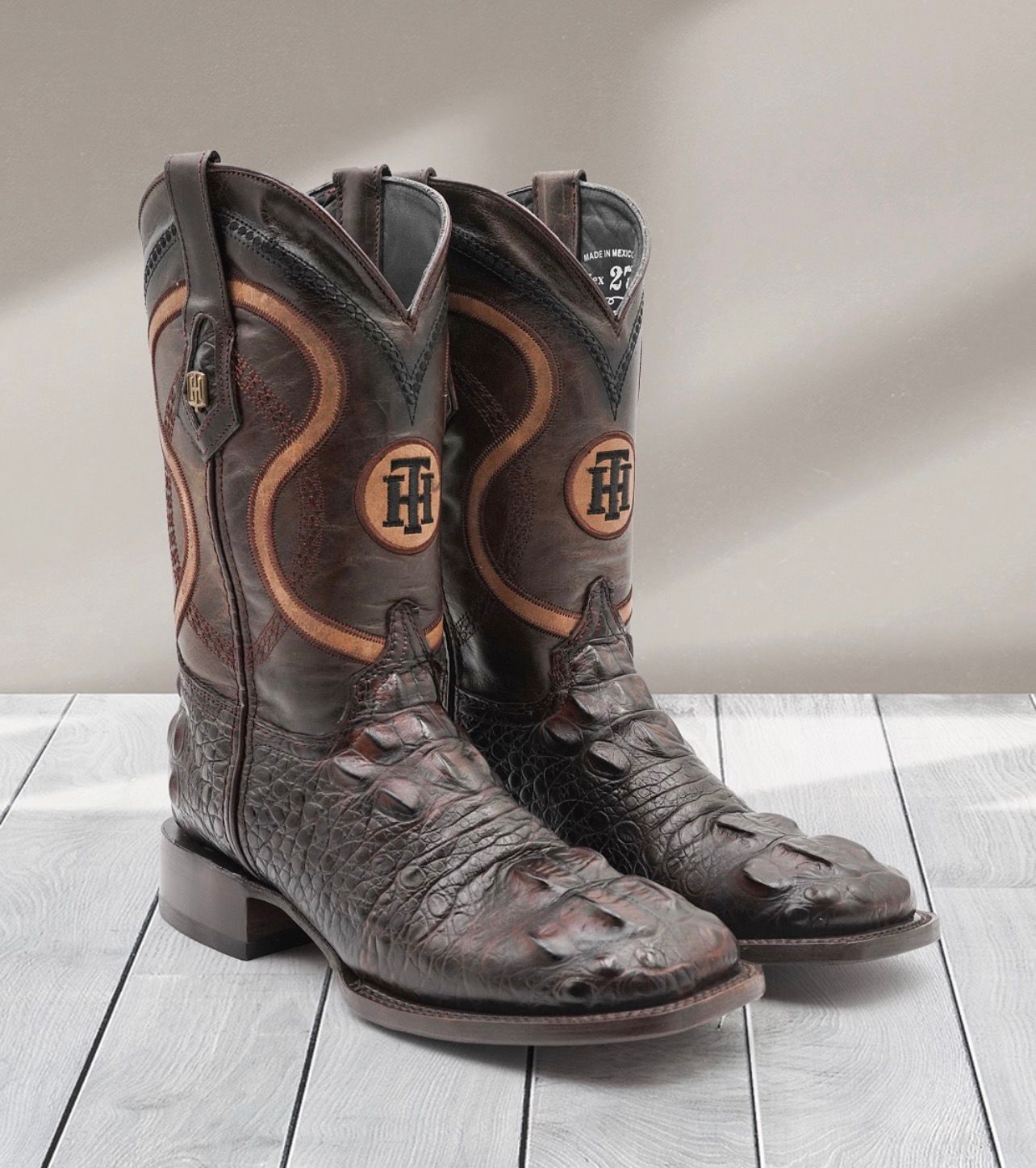 EXOTIC AMERICAN ALLIGATOR - BROWN COWBOY BOOTS